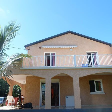 Bed and Breakfast Chez Chouchou Riviere Saint-Louis Экстерьер фото